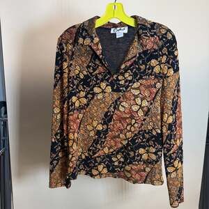 VTG Carducci Floral Lace Top